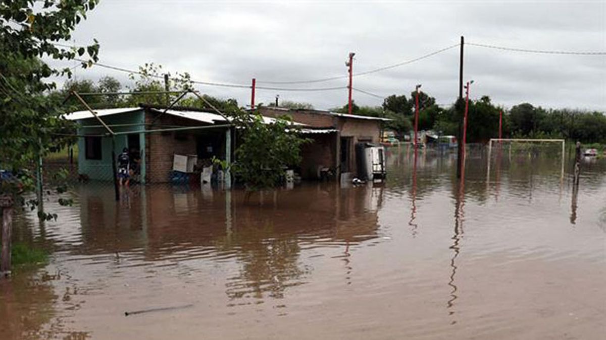 En el Litoral hay 11 mil afectados por la suba de los r os