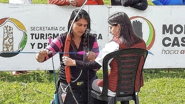 Enseñar. Y promover el tiro con arco es la propuesta de la instructora Julieta Sírtori.