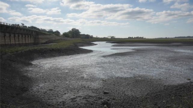 En Uruguay ruegan por las lluvias: Montevideo sólo tiene reservas de agua para diez días.&nbsp;