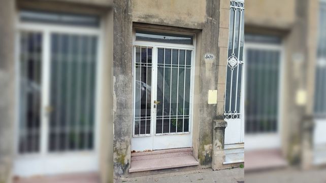 Le robaron 100 mil dólares y 20 mil pesos y la víctima cree que fue el plomero