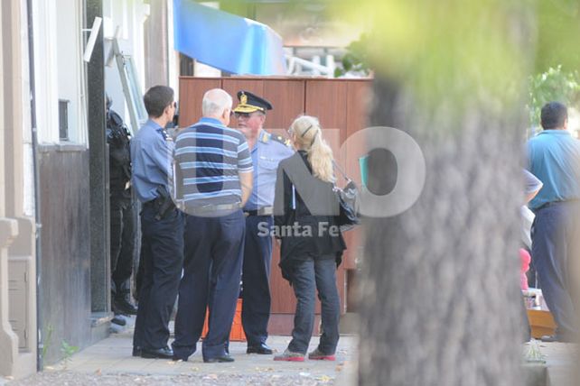 Se atrincheró por más de tres horas con una granada por un conflicto con su esposa