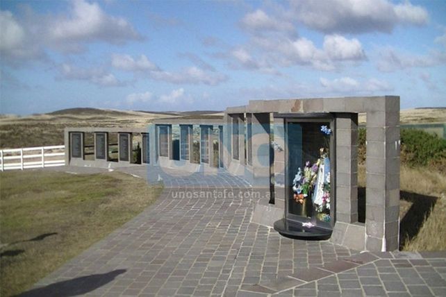 Ex combatientes santafesinos rindieron homenaje a los caídos