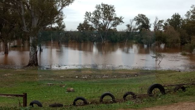 El río Uruguay crece y complica ciudades con unos 650 evacuados