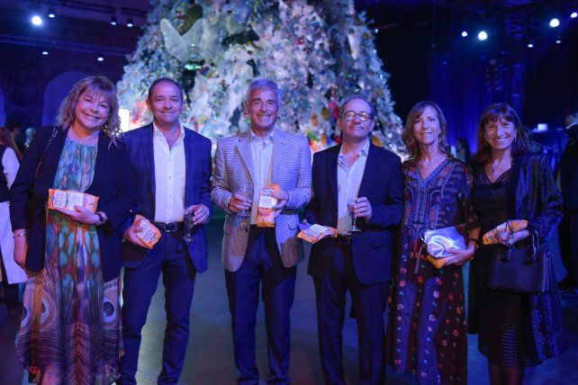 Mónica y Guillermo Laino, Luis Nazer, Horacio y Susana Docampo y Luliana Nazer.
