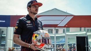 El piloto neerlandés estuvo al frente en los dos entrenamientos del viernes en el trazado árabe.