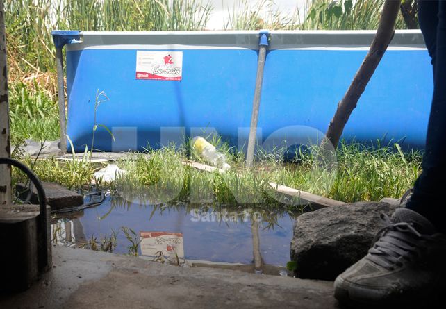 Vecinos de Barranquitas Oeste se inundan por una obra de desagües mal realizada