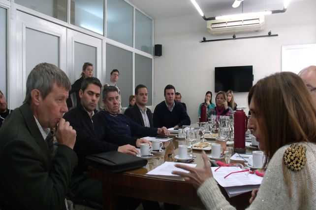 Concejales recibieron a representantes de Litoral Gas