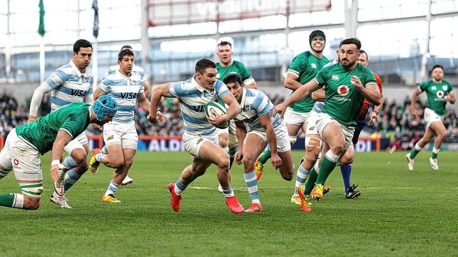 Los Pumas cerraron el año con una abultada derrota ante El Trébol.