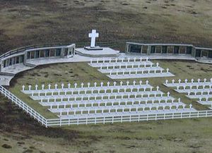Los kelpers polemizan por la identificación de los soldados argentinos