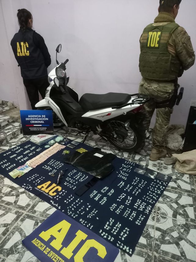 Droga fraccionada y armas