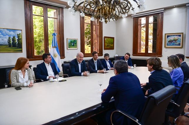 La Secretaría de Agricultura informó una ampliación del cupo de crédito para inversión ganadera.