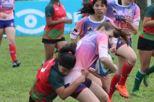 Santa Fe perdió los tres partidos que afrontó en el Yarará del Paraná Rowing Club.