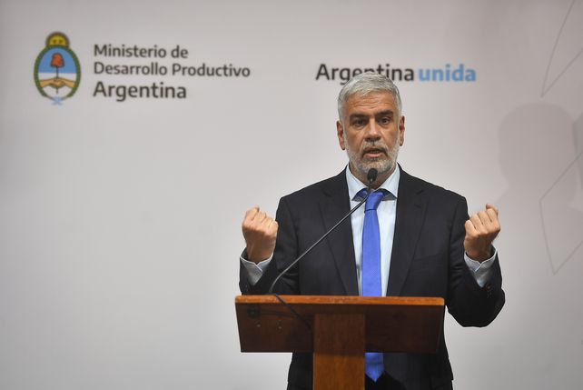 El secretario de Comercio Interior firmó la resolución que fijó las multas.