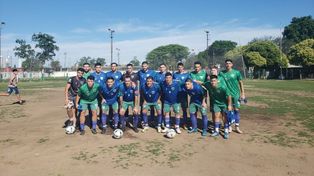 El equipo de Morning Star, que no pudo en el inicio de los playoffs del Regional Amateur y ahora define en Cañada de Gómez, pero quedó casi afuera.