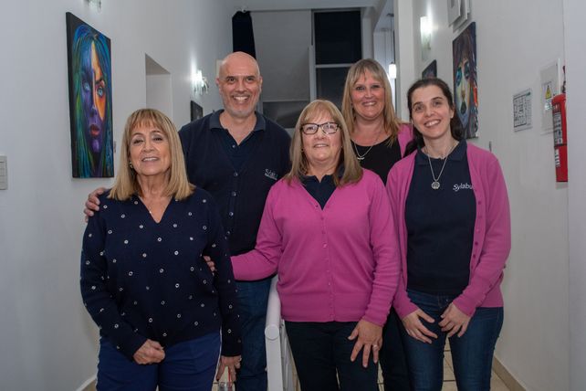 María Inés González, Mario Farias, Eugenia Monetti, Claudia Panizzoli y Melisa Formia