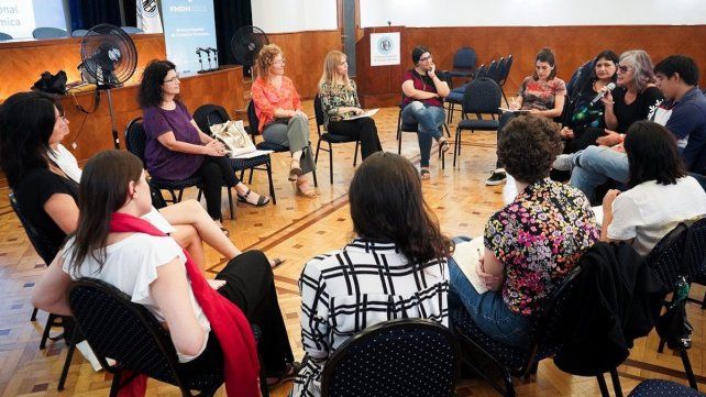 Rodando Derechos brinda capacitaciones a equipos de salud para garantizar acceso a la IVE e ILE en todo el territorio. Este miércoles capacitan en Concordia