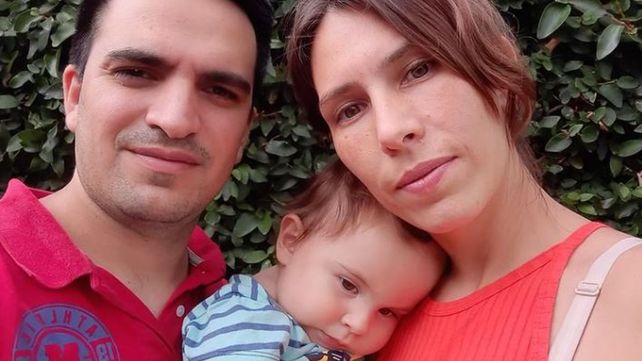 Juntaban dinero para un costoso tratamiento de su bebé y se lo robaron en una entradera