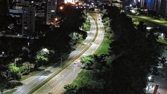 La Avenida de Circulación en la ciudad de Santa Fe con las luminarias led La Avenida de Circulación en la ciudad de Santa Fe con las luminarias led