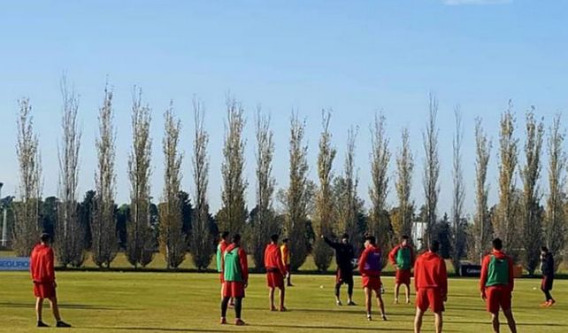 El plan de Domínguez antes del duelo contra San Pablo