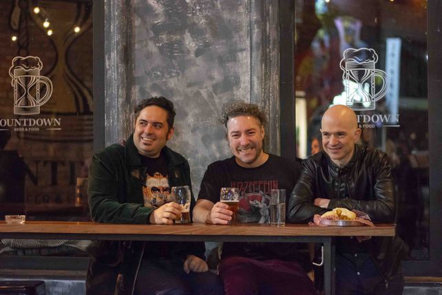 Señales de Humor presenta su nuevo show y un taller de stand up en Santa Fe