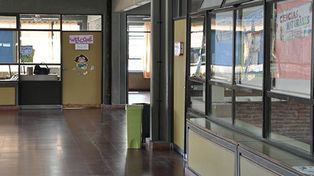 Tres adolescentes ultrajaron a un niño en el baño de un colegio porteño