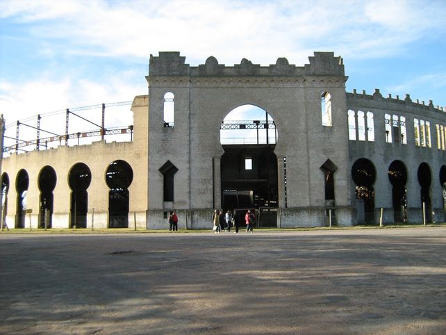 Tauromaquia. A comienzos del siglo XX las corridas de toros eran fiestas muy populares en Uruguay