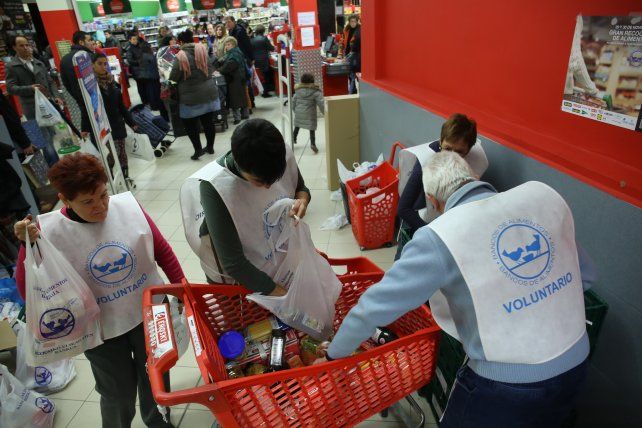 Invitan a estudiantes de la Católica a hacer pasantías en el Banco de Alimentos de Santa Fe