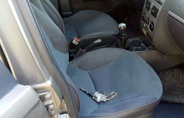 Tragedia. Los ladrones se descartaron del arma y de la camioneta.