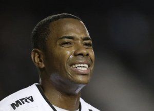 Detuvieron a Robinho para que cumpla una condena de nueve años por violación