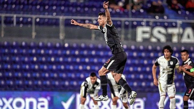 Olimpia goleó a Tacuary en la previa de visitar a Colón el miércoles en el Brigadier López.&nbsp;