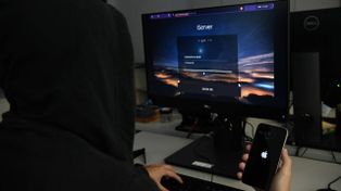 Condenan a un programador por enseñar a desbloquear iPhones