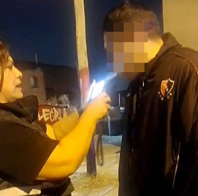 Detuvieron a un taxista que conducía a contramano, alcoholizado y drogado