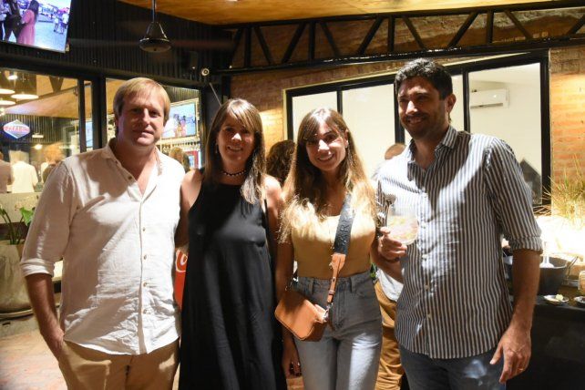 Ramon Devoto. Milagros San Martín. Fernanda Nachez.  Rodrigo Hernández-
