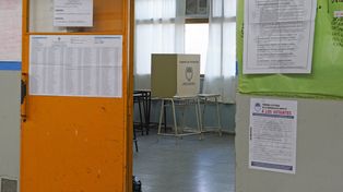 En las PASO de Santa Fe se eligen candidatos a gobernador y vice, y postulantes a legisladores, intendentes, presidentes comunales y concejales, entre otras autoridades, para las elecciones generales.