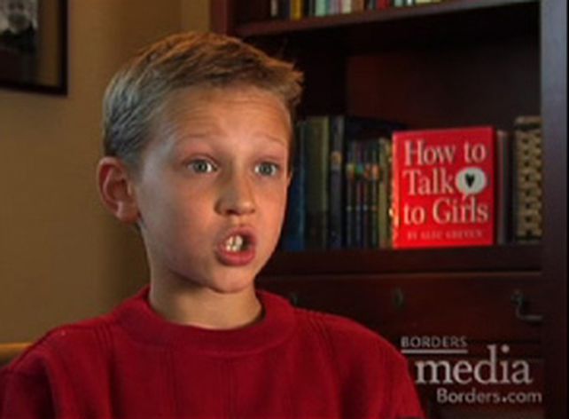 Un ni&ntilde;o de 9 a&ntilde;os, que aconseja c&oacute;mo conquistar chicas, se convirti&oacute; en best seller