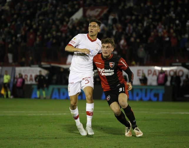 Newells perdió por la mínima con el globo y además sumó lesionados