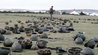 Tras 33 años, un ex combatiente encontró el casco que usó en las Malvinas