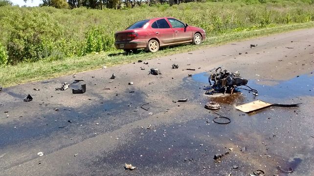 Grave choque frontal en la ruta 20 debido al mal estado del asfalto