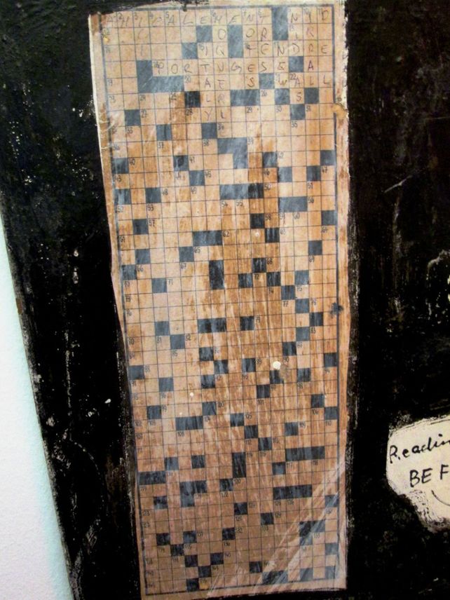 Una abuela arruinó una importante obra de arte porque pensó que era un crucigrama