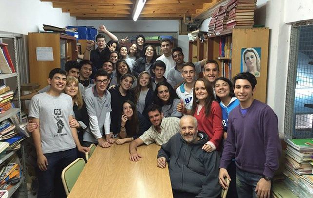La biblioteca. La creación del nuevo espacio escolar fue impulsada por el Centro de Estudiantes “Julio Más”.