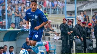 Detienen en pleno clásico a un futbolista tras ser acusado de abuso sexual