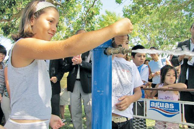 Fundamental. El agua potable llegó a Las Delicias en febrero de 2011