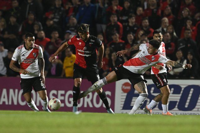 Colón busca dar el golpe ante River en el Monumental