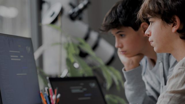 Las Fundaciones Grupo Petersen fueron las grandes ganadoras del Premio Conciencia por su programa Transformar la Secundaria