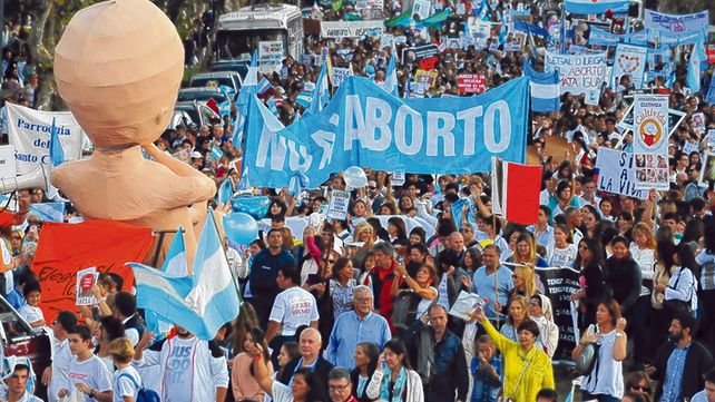 por las dos vidas. Miles de ciudadanos celebraron la victoria del año pasado sobre los proyectos del aborto.&nbsp;