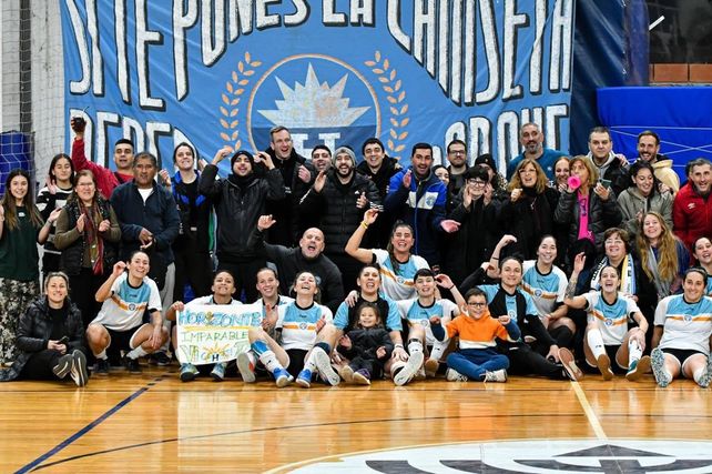 Horizonte es el equipo más campeón de Rosario y así lo festeja tras el título conseguido ante Sagrado Corazón.