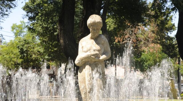Fuente de la plaza Pueyrredón// FOTO: José Busiemi-UNO Santa Fe.