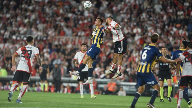 Sández se exige en lo alto en el choque ante River