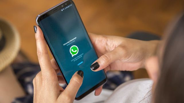 WhatsApp es uno de los espacios donde se acumulan fotos