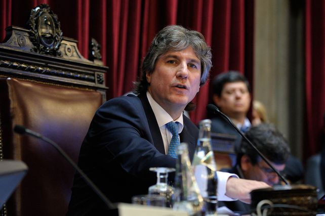 El juez Bonadío procesó al vicepresidente de la Nación por transferir el automóvil con documentación falsa.